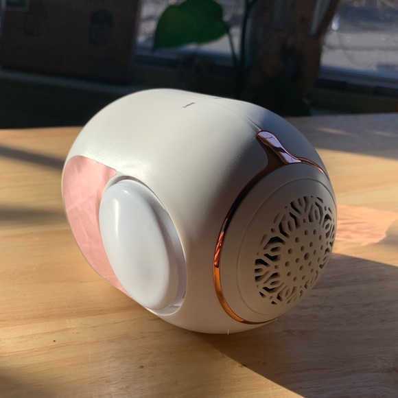 2 Mini Rose Golden Bluetooth Speakers - Picture 8 of 10